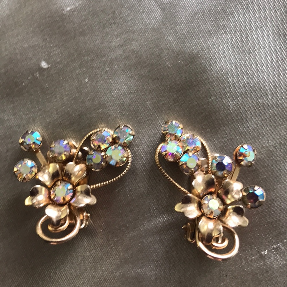 Vintage Clip On Earrings